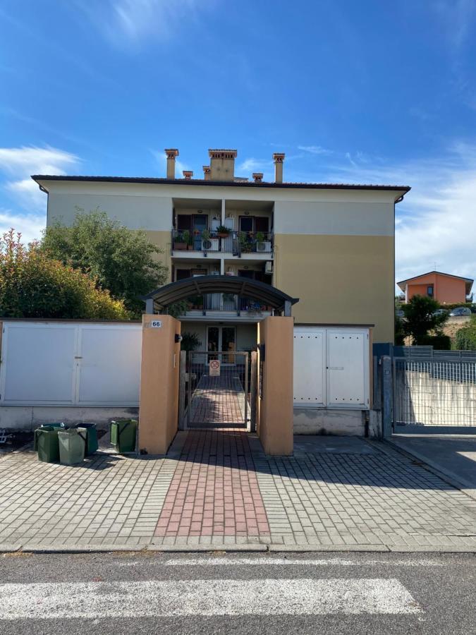 Condominio Tigli Cavalcaselle Eksteriør billede